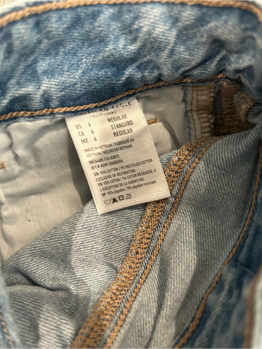 Jean Bundle, 4 Pairs Size 6-8, Straight, Wide, Flare, and Boot leg Jeans - Picture 8 of 16
